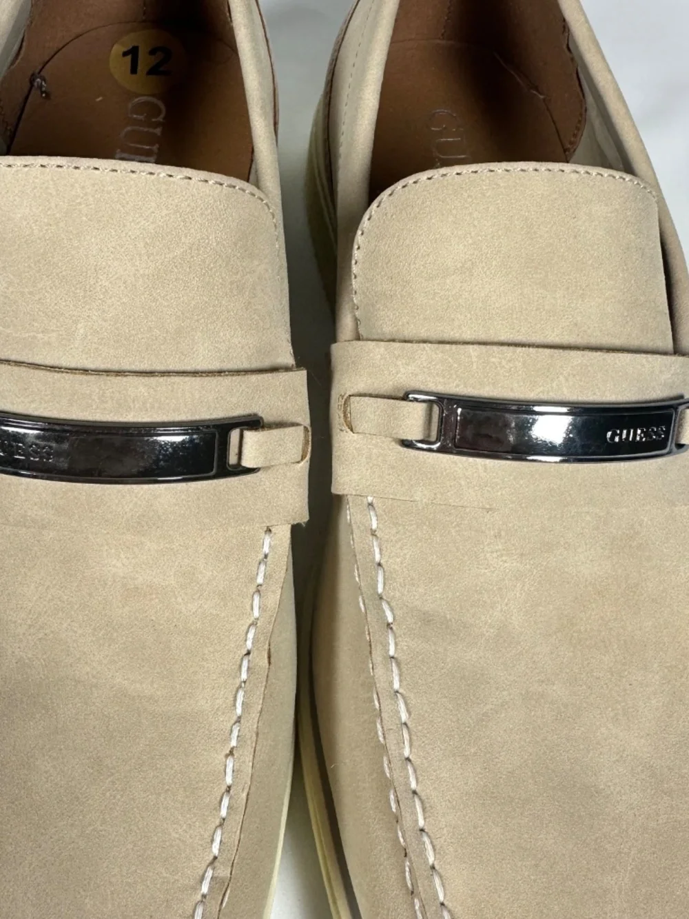 Guess quido light